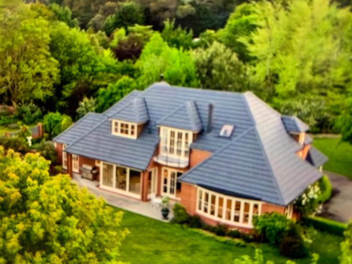 Pin Oaks Luxury Bed & Breakfast Palmerston North Exteriör bild